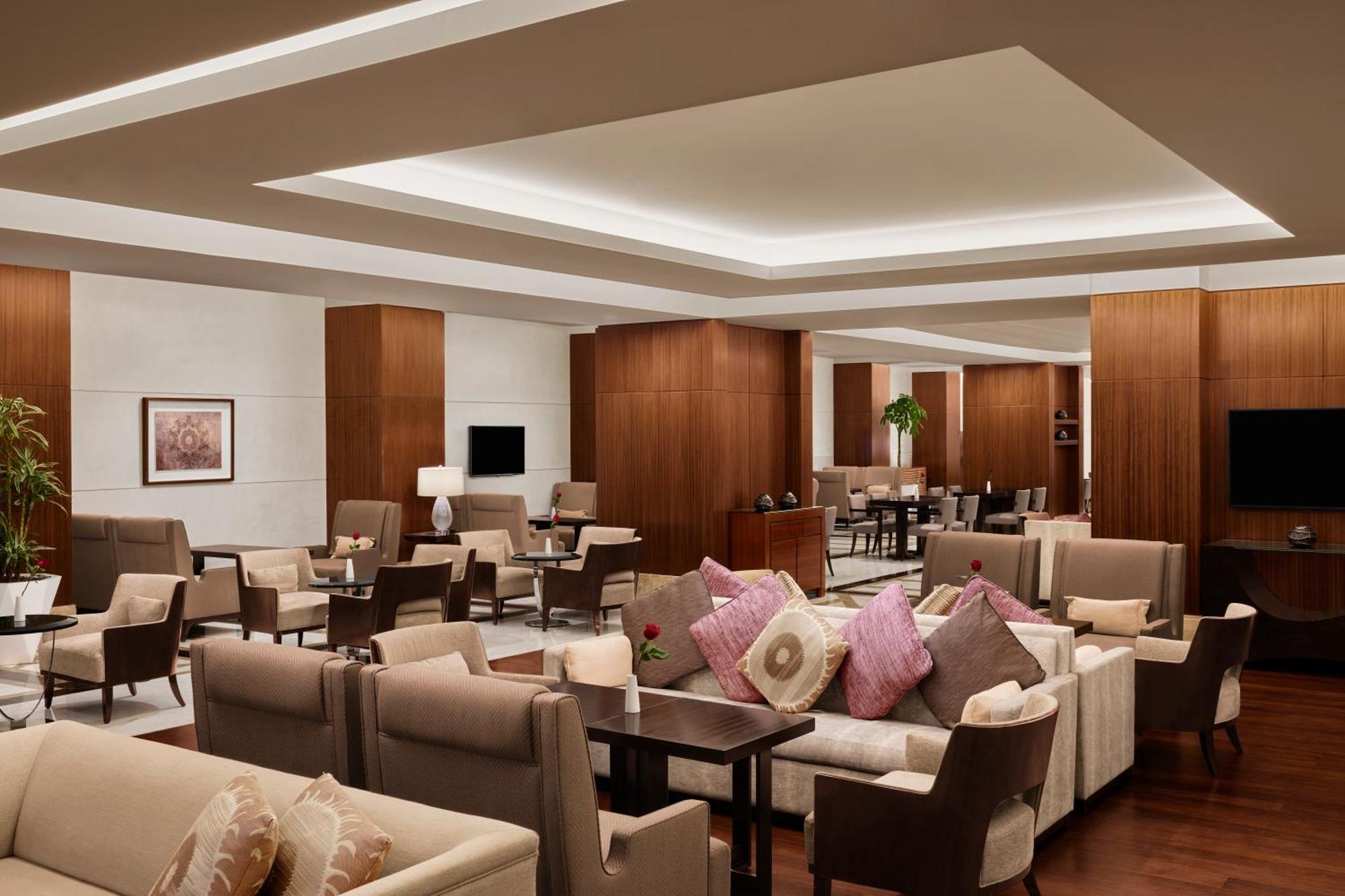 فندق كونراد مكة المظهر الخارجي الصورة The lounge at the airport