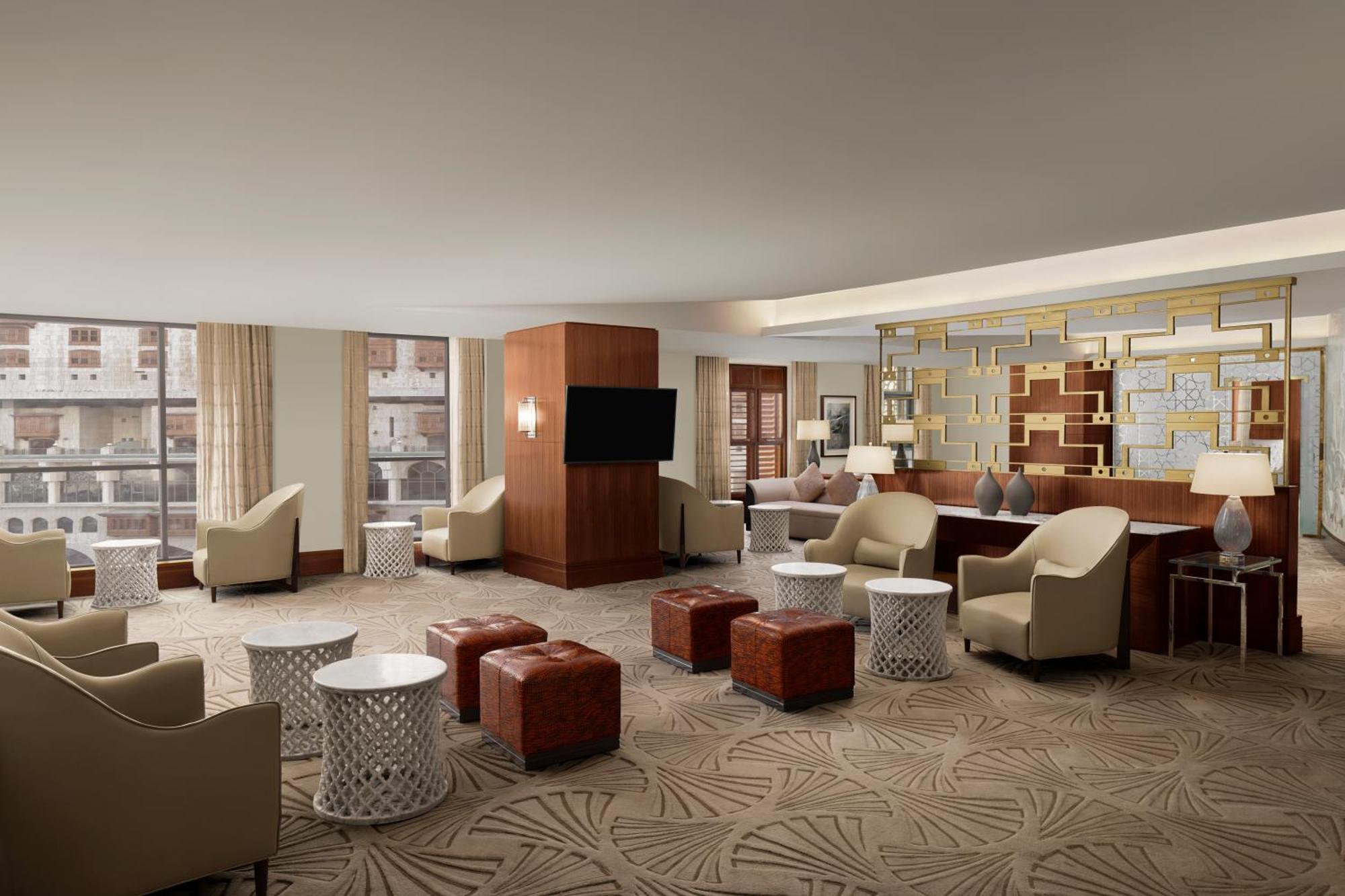 فندق كونراد مكة المظهر الخارجي الصورة The Club lounge at San Francisco International Airport